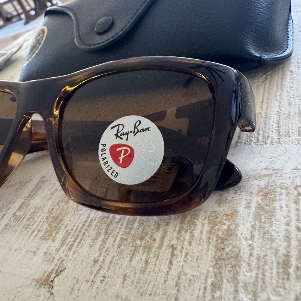 Ray-Ban Tortoise Shell Sunglasses - Picture 5 of 10